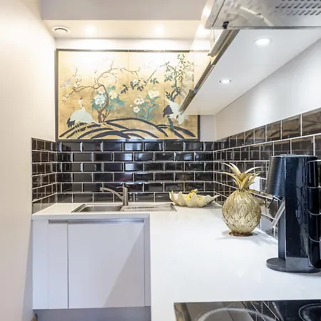 Au Centre Apartment *
